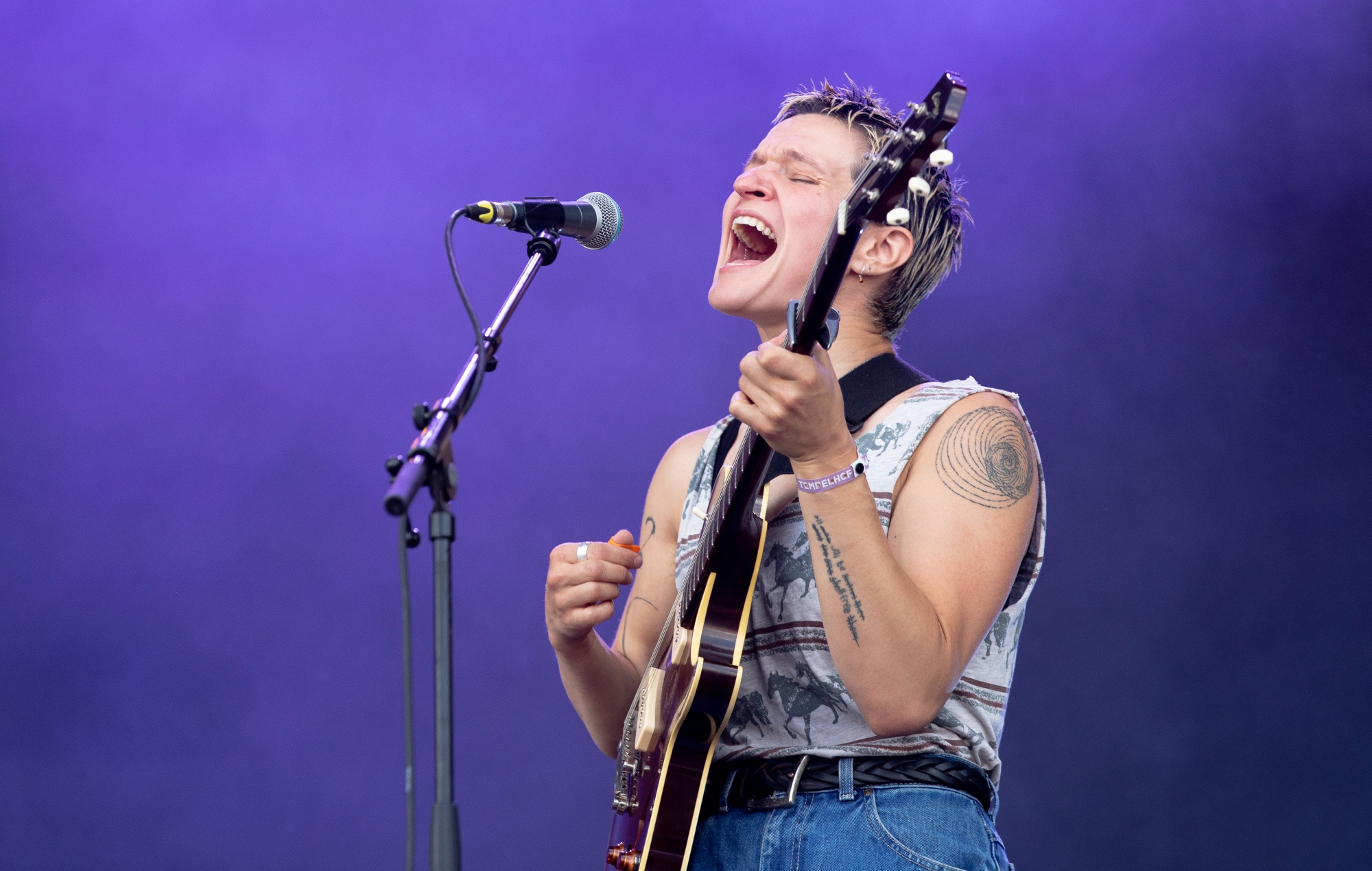 Big Thief playing live